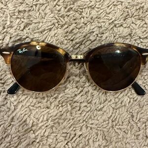 Ray-Ban Brown Tortoise Sunglasses